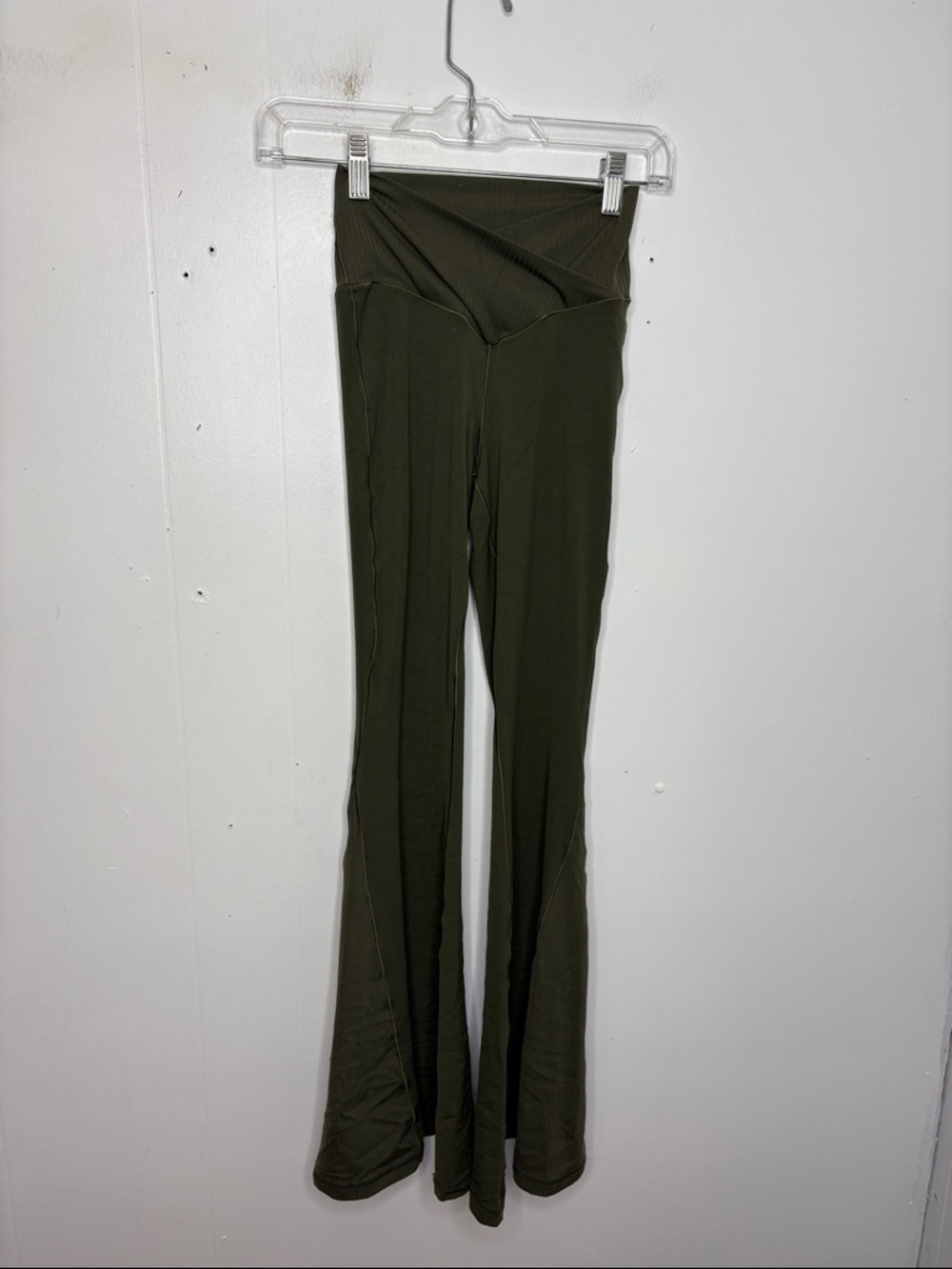 Offline Aerie Pants Womens Small Short Olive Ribbed Flare Leggings Cross Waist